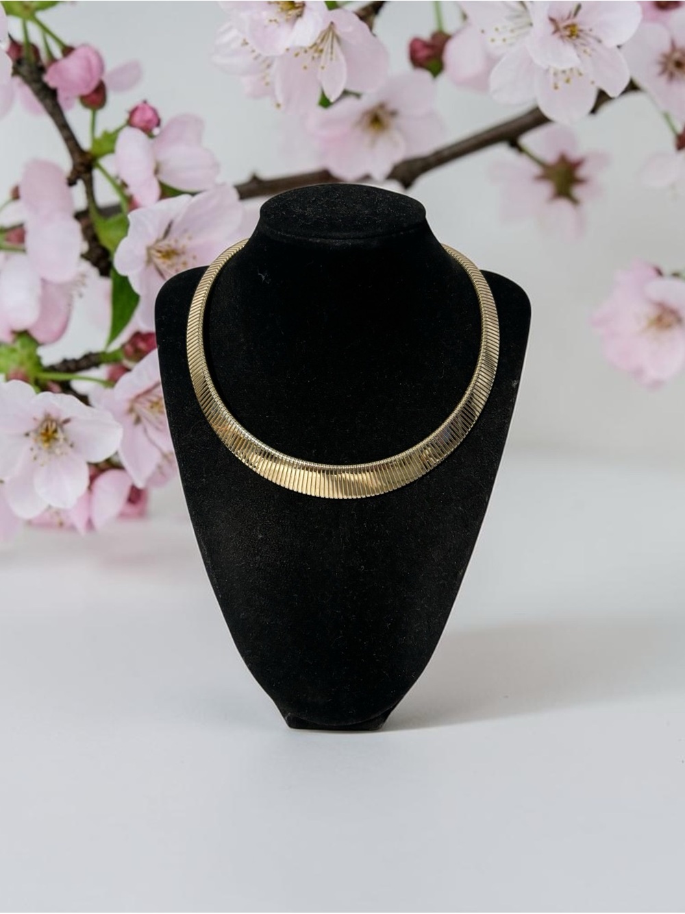 Park Lane Vintage Ribbed Omega Necklace 17”